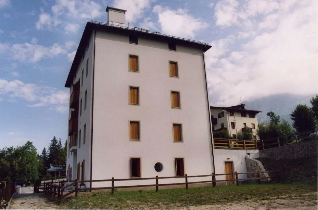 Casa Bianca Apartment San Vito di Cadore